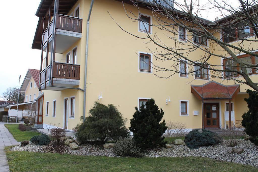 Hotel Garni Vogelsang Bad Füssing Exterior foto